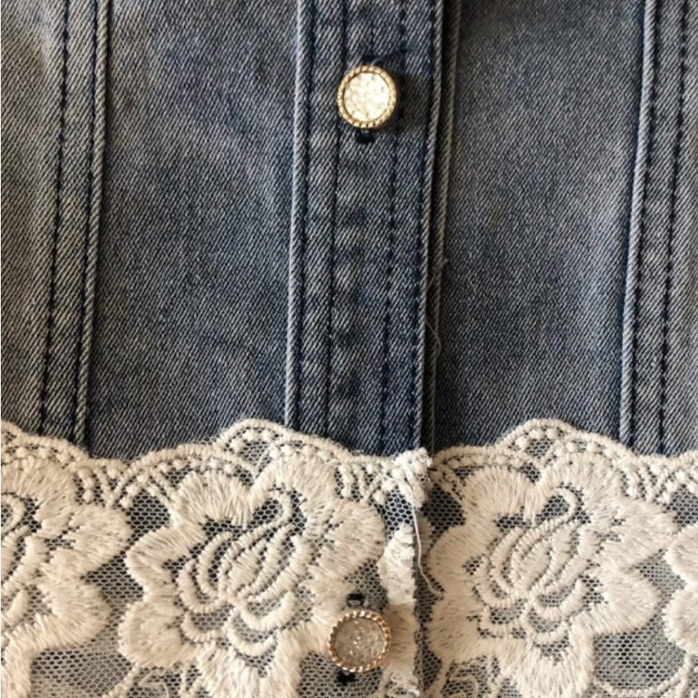 Elegant Lace & Pearl Trimmed Denim Jacket by Military Hippie size small - Picture 10 of 10